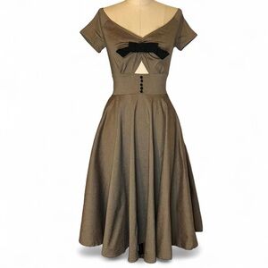 NWT Tatyana Taupe Midi Dress Keyhole Fit & Flare